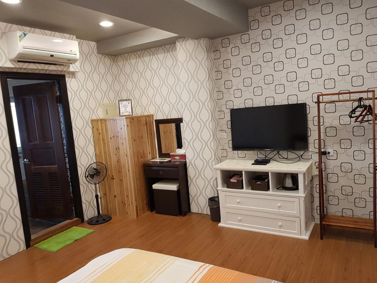Dream Lake Tainan Exterior photo